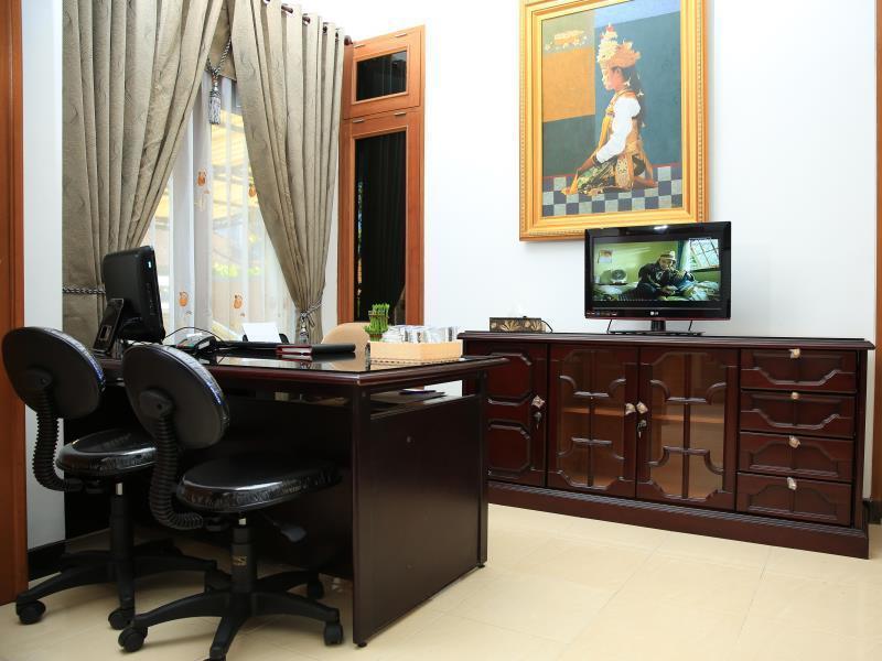 Puri Kusuma Pensión Selemadeg Exterior foto