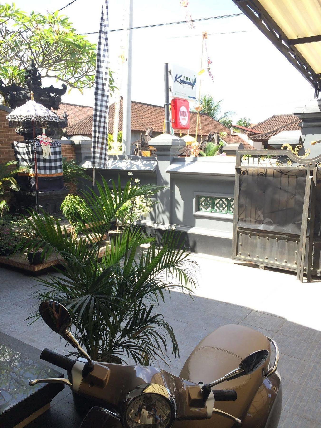 Puri Kusuma Pensión Selemadeg Exterior foto